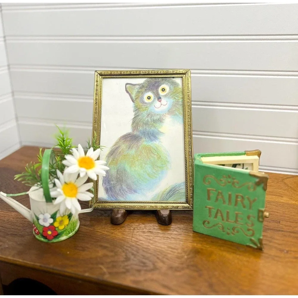 Vintage Vignette Display 4 Piece Set - Kitschy Trinket Shelf Decor
